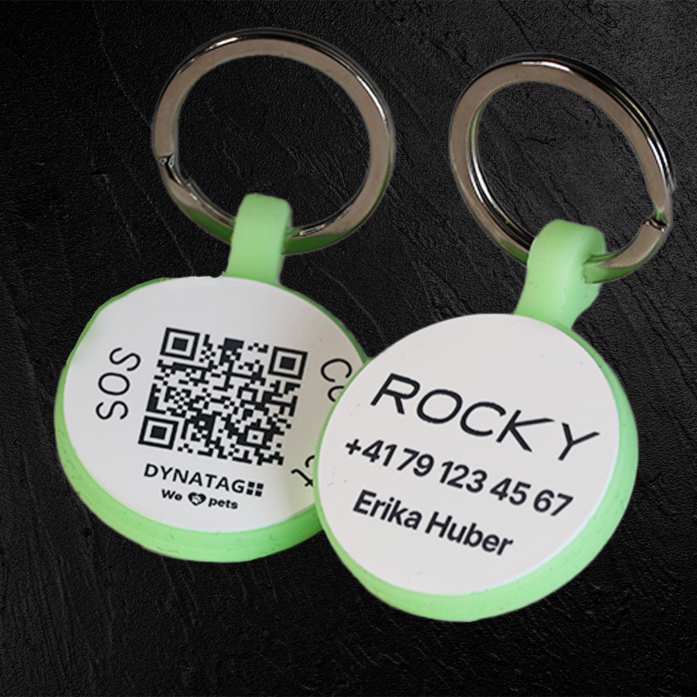 Tiermarke mit QR-Code und Lasergravur Rund aus fluoreszierendem Silikon - Individuell gravierbar und Schweizer Datenplattform