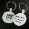 Tiermarke mit QR-Code und Lasergravur Rund aus fluoreszierendem Silikon - Individuell gravierbar und Schweizer Datenplattform